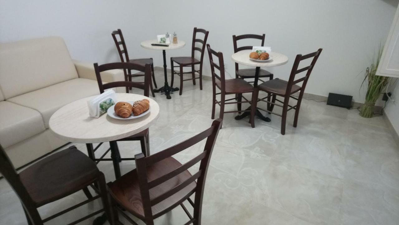 Gli Angeli Bed & Breakfast Лорето Екстериор снимка